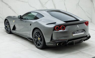 Ferrari 812 Superfast 13