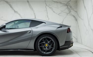 Ferrari 812 Superfast 42