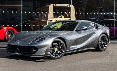 Ferrari 812 Superfast 2