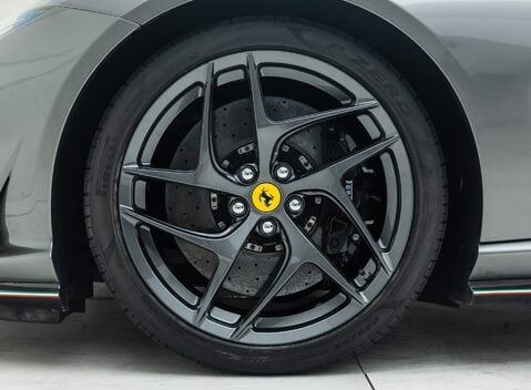 Ferrari 812 Superfast 29