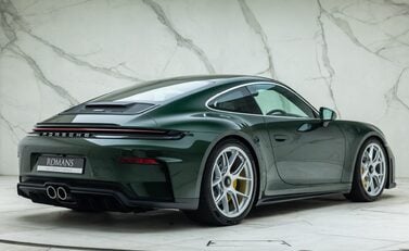 Porsche 911 GT3 TOURING (992.2) 6