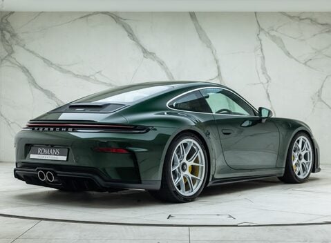 Porsche 911 GT3 TOURING (992.2) 6