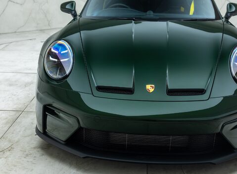 Porsche 911 GT3 TOURING (992.2) 36