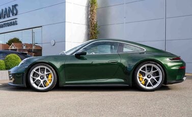 Porsche 911 GT3 TOURING (992.2) 3