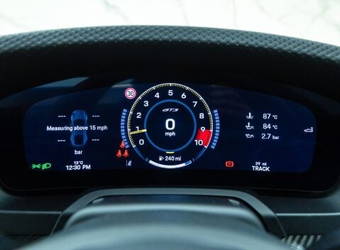 Porsche 911 GT3 TOURING (992.2) 22