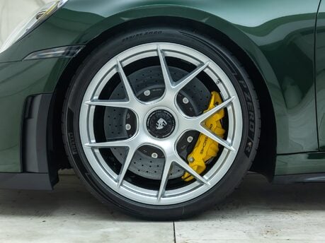 Porsche 911 GT3 TOURING (992.2)