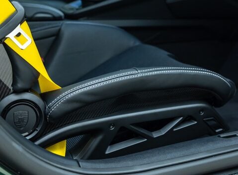 Porsche 911 GT3 TOURING (992.2) 16