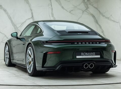 Porsche 911 GT3 TOURING (992.2) 10