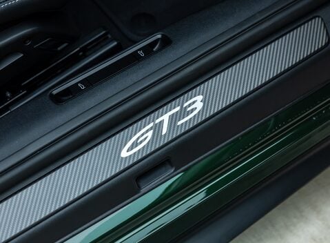 Porsche 911 GT3 TOURING (992.2) 31