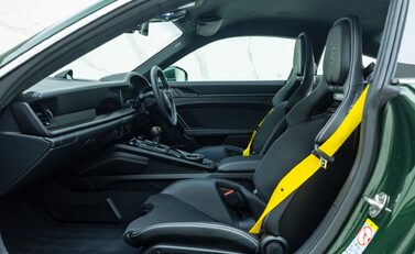 Porsche 911 GT3 TOURING (992.2) 20