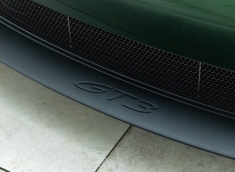 Porsche 911 GT3 TOURING (992.2) 38