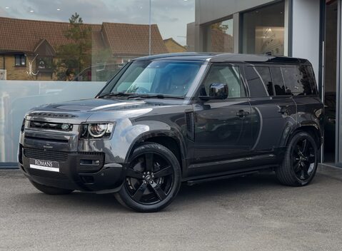 Land Rover Defender 110 V8 P525 2