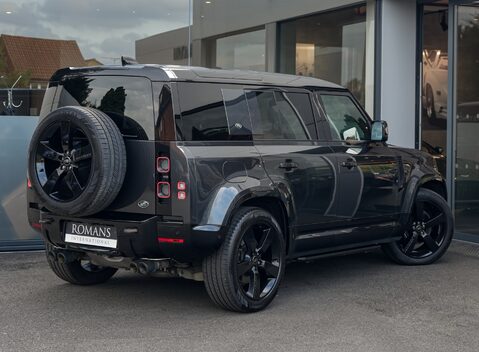 Land Rover Defender 110 V8 P525 4