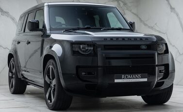 Land Rover Defender 110 V8 P525 9