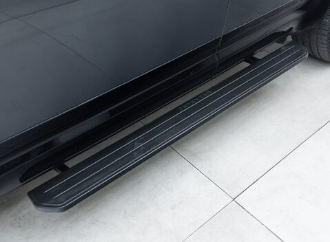 Land Rover Defender 110 V8 P525 36