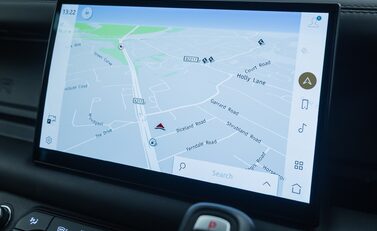 Land Rover Defender 110 V8 P525 23