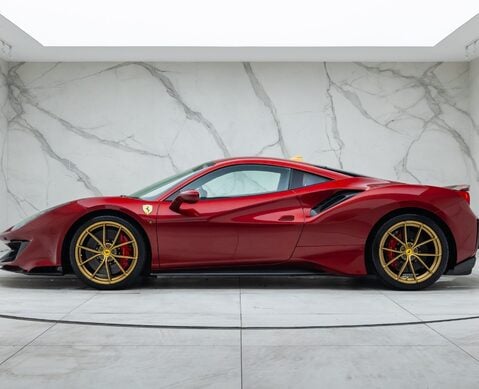 Ferrari 488 Pista