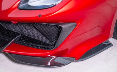 Ferrari 488 Pista 31