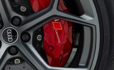 Audi RS Q8 PERFORMANCE CARBON VORSPRUNG 37