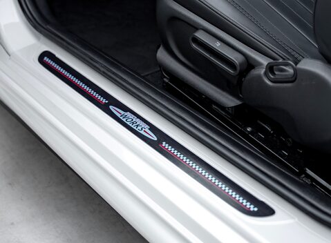 Mini Hatch JOHN COOPER WORKS 29