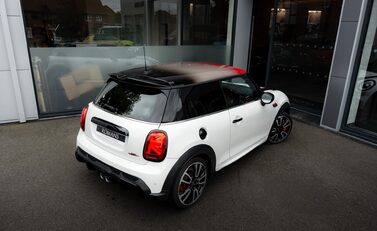 Mini Hatch JOHN COOPER WORKS 4