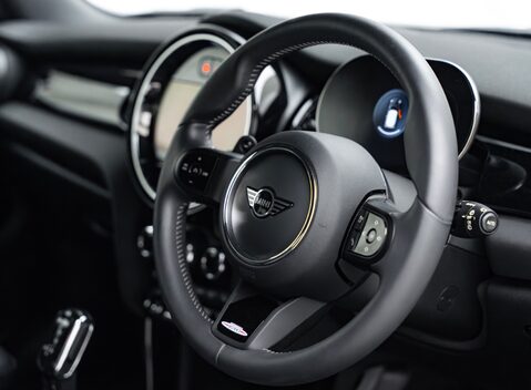 Mini Hatch JOHN COOPER WORKS 15