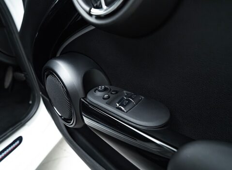 Mini Hatch JOHN COOPER WORKS 30