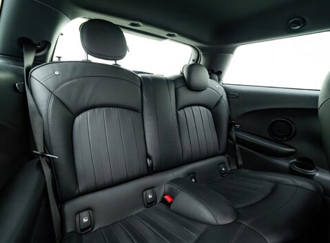 Mini Hatch JOHN COOPER WORKS 20