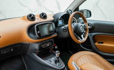 Smart Fortwo Coupe RACING GREEN EDITION 20