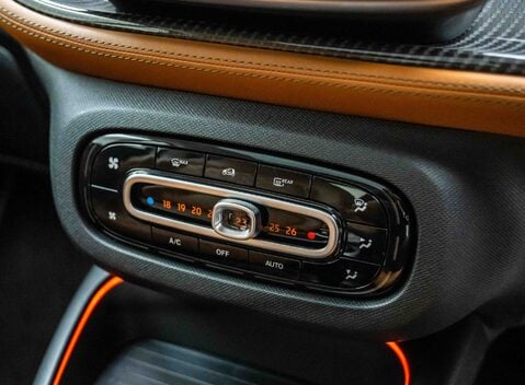 Smart Fortwo Coupe RACING GREEN EDITION 25