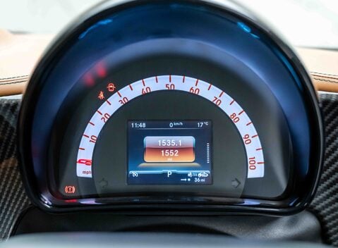 Smart Fortwo Coupe RACING GREEN EDITION 21