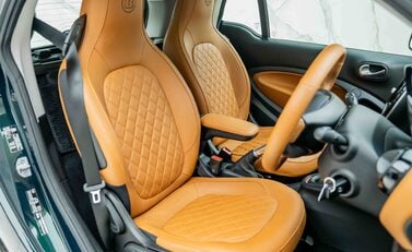 Smart Fortwo Coupe RACING GREEN EDITION 15