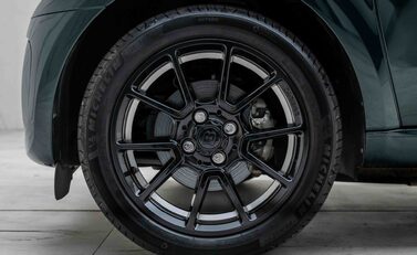 Smart Fortwo Coupe RACING GREEN EDITION 32