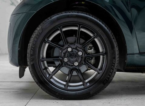 Smart Fortwo Coupe RACING GREEN EDITION 32