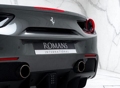 Ferrari 488 SPIDER 39