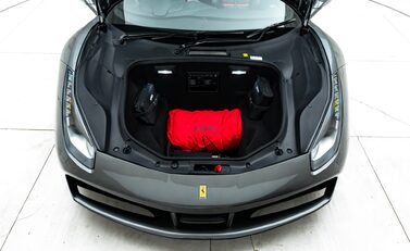 Ferrari 488 SPIDER 43