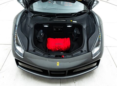 Ferrari 488 SPIDER 43