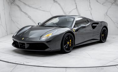 Ferrari 488 SPIDER 5