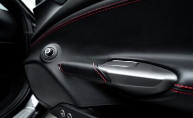 Ferrari 488 SPIDER 31