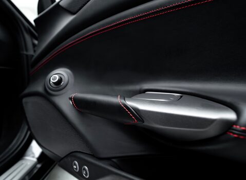 Ferrari 488 SPIDER 31