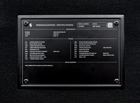 Ferrari 488 SPIDER 41