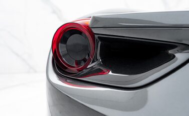 Ferrari 488 SPIDER 38