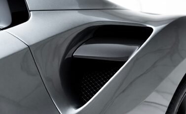 Ferrari 488 SPIDER 37