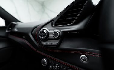 Ferrari 488 SPIDER 24