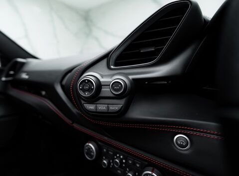 Ferrari 488 SPIDER 24