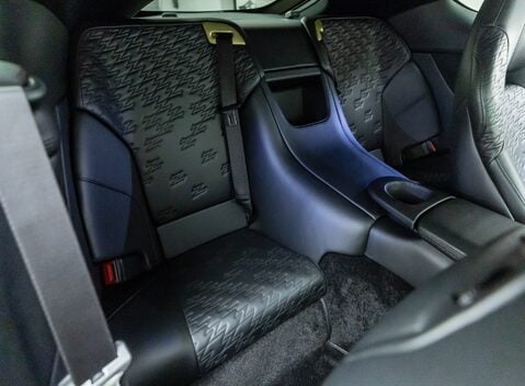 Aston Martin Vanquish ZAGATO 17