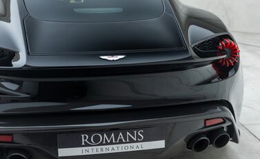 Aston Martin Vanquish ZAGATO 31