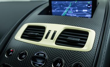 Aston Martin Vanquish ZAGATO 22