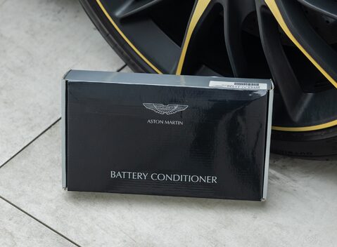 Aston Martin Vanquish ZAGATO 40