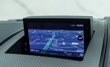 Aston Martin Vanquish ZAGATO 21